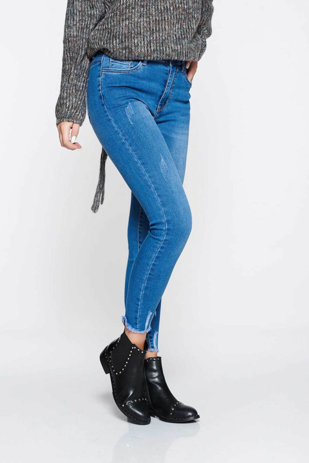 Blugii: De ce, mereu in tendinte? Cum îi&nbsp;alegem?