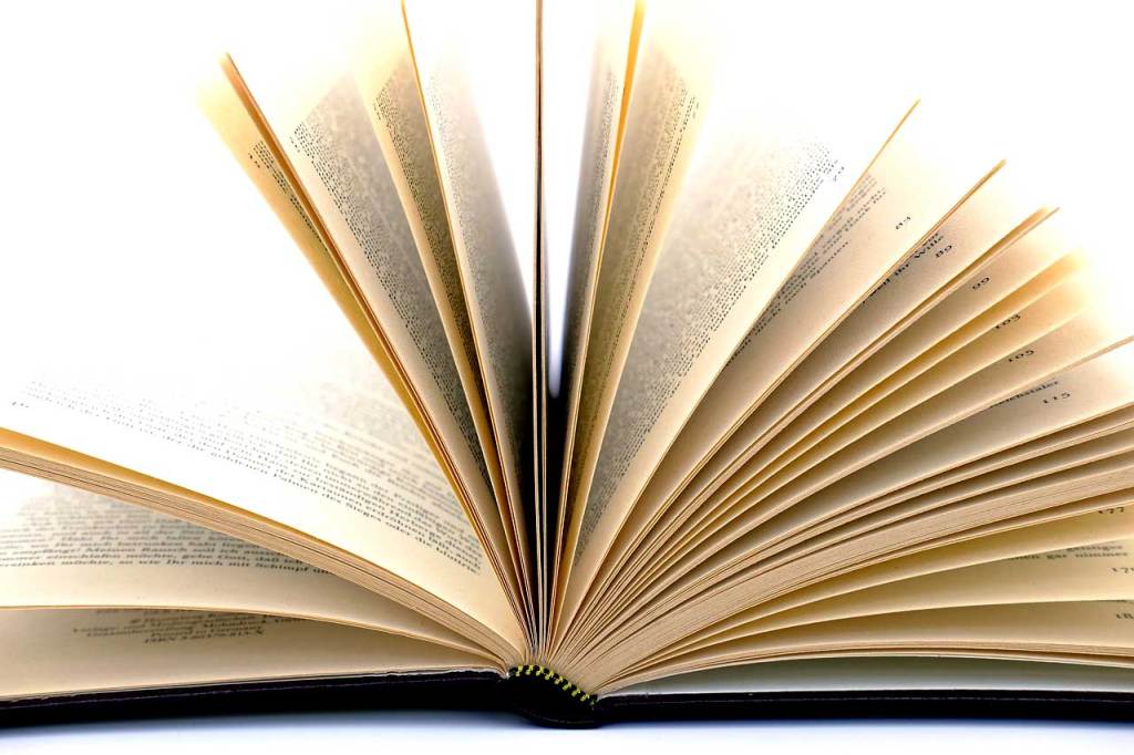 De Ziua Internationala a Cartii, cumperi cu pana la 70% reducere orice carte iti doresti