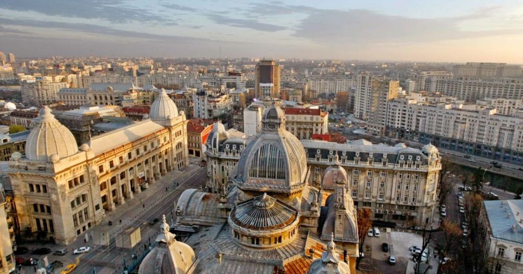 Restituirea { recenzie&nbsp;}