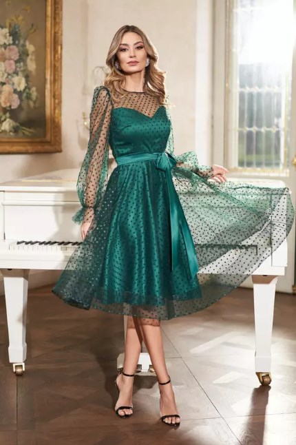 Rochiile de seara din voal, elegante, confortabile si versatile